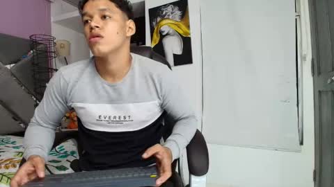 O L I V E R online show from April 16, 1:50 am