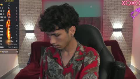 Oliver fast online show from December 19, 10:34 am