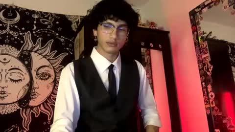 Oliver fast online show from November 12, 11:36 pm