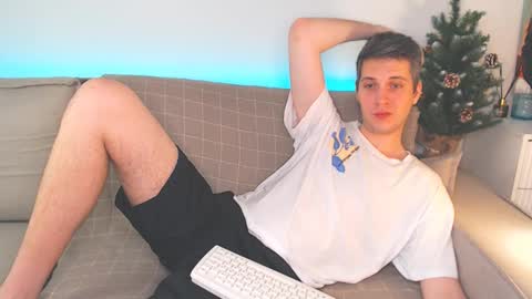 Snapshot of oliver_hort chatting on January 9, 5:43 pm Oliver online show from January 9, 5:43 pm