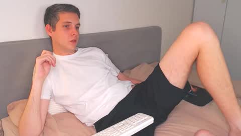 Snapshot of oliver_hort chatting on September 20, 2:51 pm Oliver online show from September 20, 2:51 pm