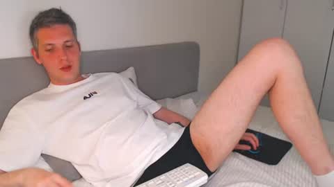Oliver online show from June 16, 5:48 pm