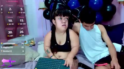 Snapshot of oliver_king_sex chatting on December 7, 10:06 pm Oliver  Smith online show from December 7, 10:06 pm