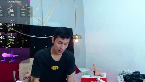 Snapshot of oliver_king_sex chatting on January 4, 4:54 pm Oliver  Smith online show from January 4, 4:54 pm