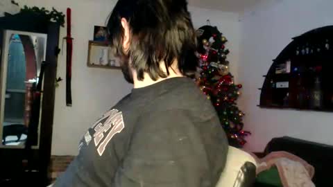 oliver_laid_2023 online show from December 15, 2:05 am