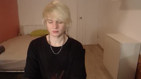 Oliver online show from November 27, 2:13 am