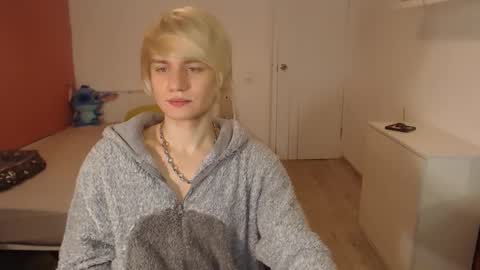 Oliver online show from November 30, 2:37 am