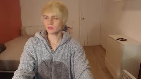 Oliver online show from December 15, 1:43 am