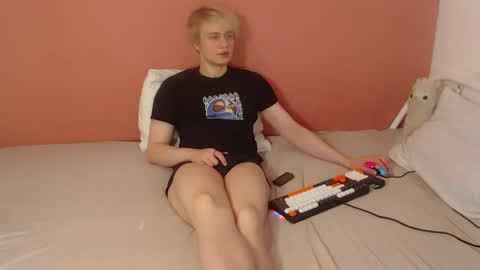 Oliver online show from April 23, 1:18 am