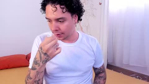 Mr Blue Sky online show from December 2, 2:08 pm