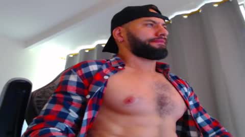 oliver online show from November 7, 4:29 pm