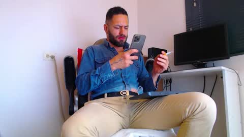 oliver online show from January 19, 12:53 pm