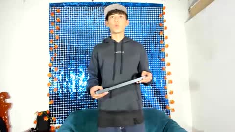 oliverhot_2005 online show from February 26, 1:43 am