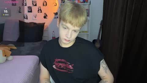 oliver online show from October 16, 2:07 pm