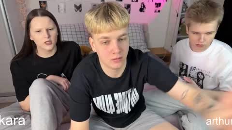 oliver online show from January 31, 7:11 pm