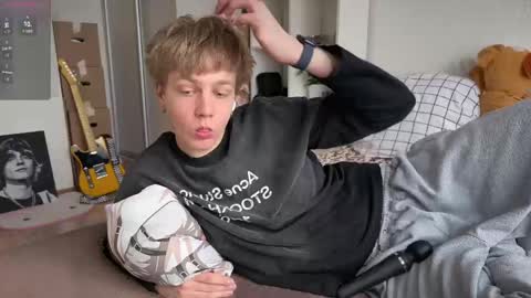 oliver online show from April 22, 9:55 am