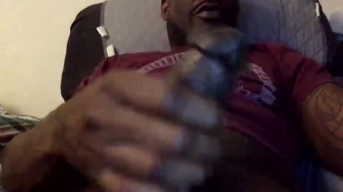 olivertwist1273 online show from December 3, 5:20 am