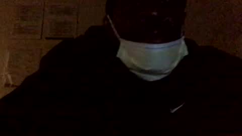 olivertwist1273 online show from December 12, 3:21 am