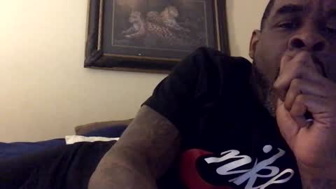 olivertwist1273 online show from February 9, 2:06 am