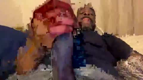 Snapshot of olivertwist73 chatting on March 9, 4:05 am olivertwist73 online show from March 9, 4:05 am