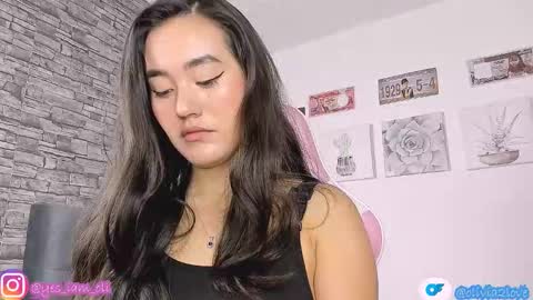 Snapshot of olivia22love chatting on September 9, 12:05 pm ..................................... 500 am- 1200 pm GMT-5 online show from September 9, 12:05 pm