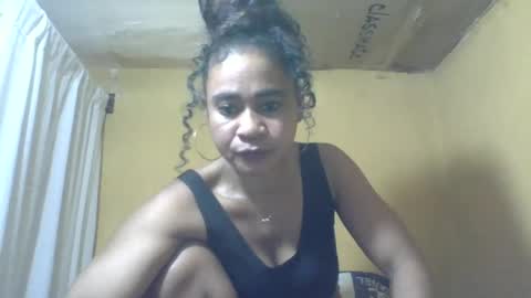 olivia9794 online show from June 15, 9:17 pm