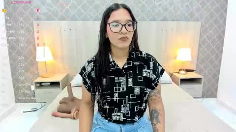 Snapshot of olivia_carballo chatting on March 15, 7:20 pm Olivia online show from March 15, 7:20 pm