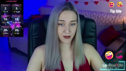 Snapshot of olivia_daze chatting on September 24, 7:28 pm olivia_daze online show from September 24, 7:28 pm