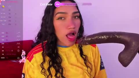 Snapshot of olivia_fx chatting on June 23, 4:49 pm Maria online show from June 23, 4:49 pm