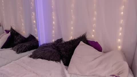 IG Im Oliviamorrys X OliviaMorrys online show from April 13, 8:58 pm