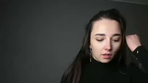 Olivia online show from February 15, 6:04 pm