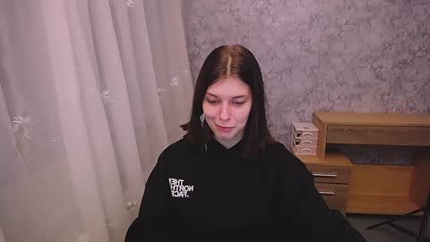 Snapshot of olivia_red_ chatting on January 1, 3:46 pm Olivia online show from January 1, 3:46 pm