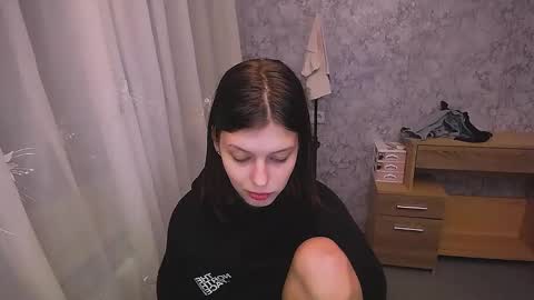 Snapshot of olivia_red_ chatting on January 5, 4:47 am Olivia online show from January 5, 4:47 am