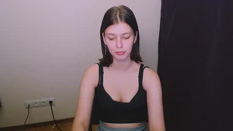 Snapshot of olivia_red_ chatting on January 10, 2:34 pm Olivia online show from January 10, 2:34 pm