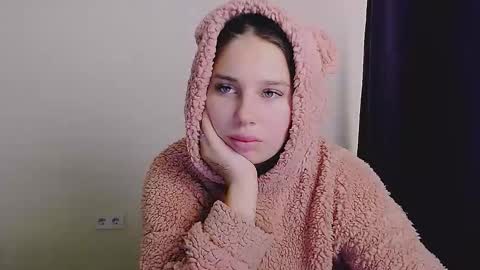 Snapshot of olivia_red_ chatting on September 26, 3:54 am Olivia online show from September 26, 3:54 am