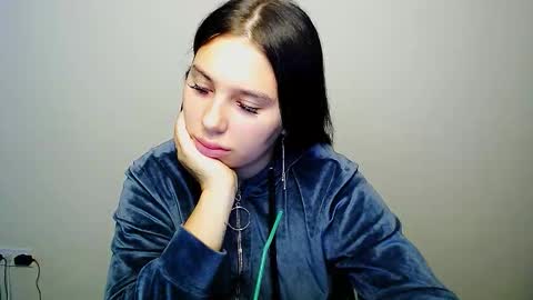 Snapshot of olivia_red_ chatting on October 4, 3:59 am Olivia online show from October 4, 3:59 am