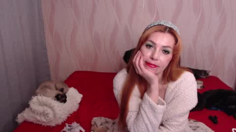 Snapshot of olivia_redd chatting on December 15, 9:42 pm Olivia online show from December 15, 9:42 pm