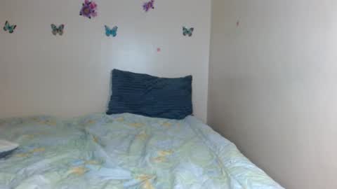 Snapshot of olivia_roxxyy chatting on July 24, 8:07 pm olivia online show from July 24, 8:07 pm