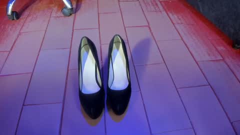 Snapshot of olivia_seex chatting on January 17, 1:13 pm   online show from January 17, 1:13 pm
