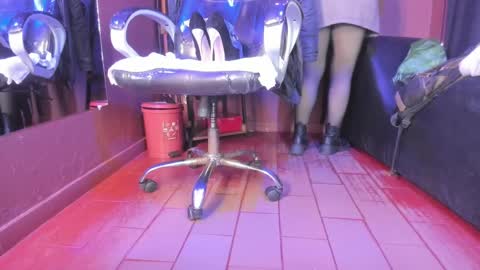 Snapshot of olivia_seex chatting on February 6, 1:10 pm   online show from February 6, 1:10 pm