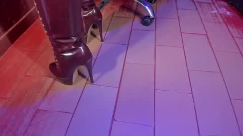 Snapshot of olivia_seex chatting on February 21, 1:33 pm   online show from February 21, 1:33 pm