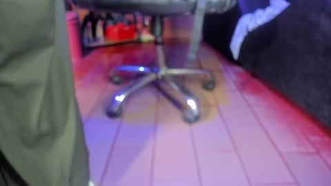 Snapshot of olivia_seex chatting on March 1, 1:18 pm   online show from March 1, 1:18 pm