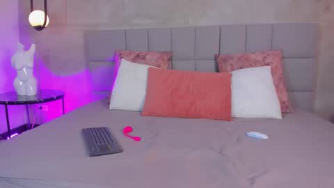 Olivia  online show from March 7, 12:57 pm