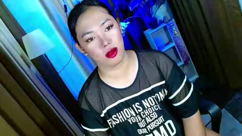 Miss OLIVIA online show from November 12, 11:21 am