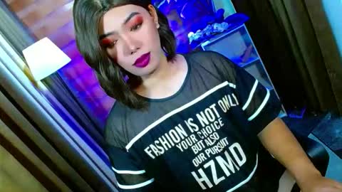 Miss OLIVIA online show from April 24, 8:39 am