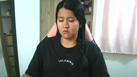 Olivia online show from November 13, 2:38 pm