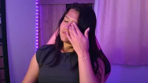 Olivia online show from April 25, 1:41 pm