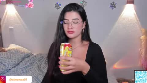 Snapshot of olivia_wiston chatting on December 24, 7:28 am Olivia   40 off online show from December 24, 7:28 am