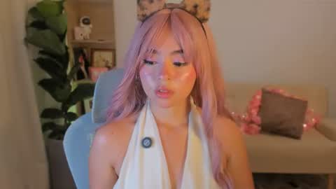 Olivia online show from June 15, 5:53 am