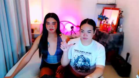 Snapshot of olivia_xxo chatting on July 20, 3:58 pm olivia_xxo online show from July 20, 3:58 pm
